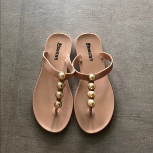 Pearl Sandals size  : 6.5